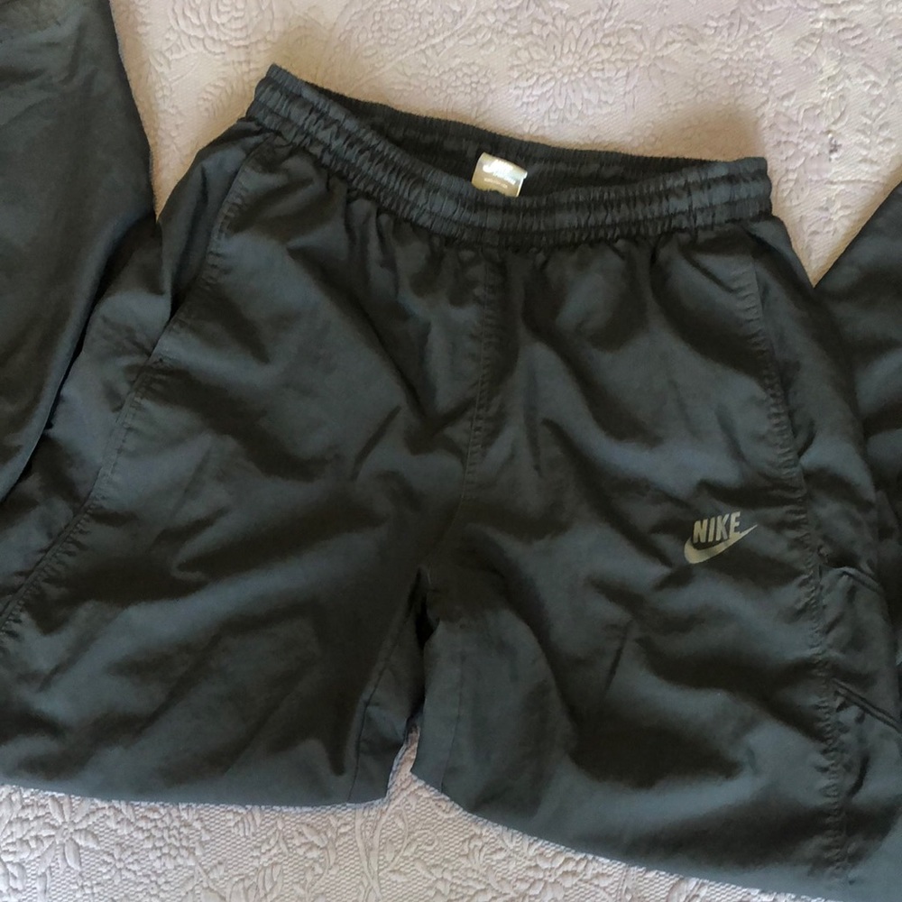 Men’s Nike warm up pants